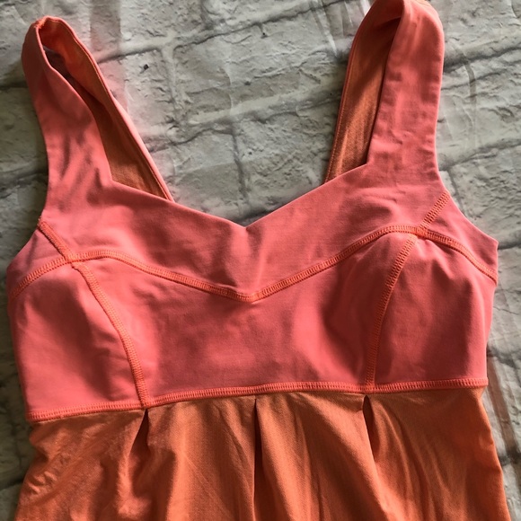 Lululemon Run Tame Me tank size 4 - Picture 3 of 9